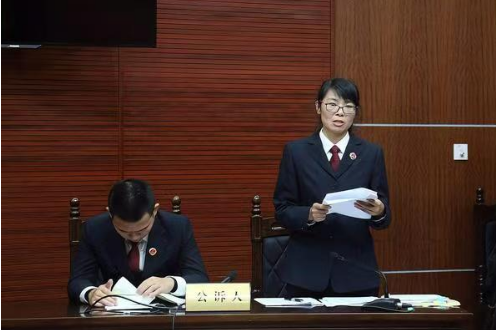 东莞市出轨调查取证：不被爱是常态，被爱才是偶然