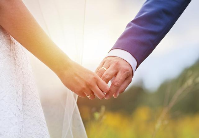 东莞市调查取证：女人出轨了,怎么样才能挽回这段婚姻